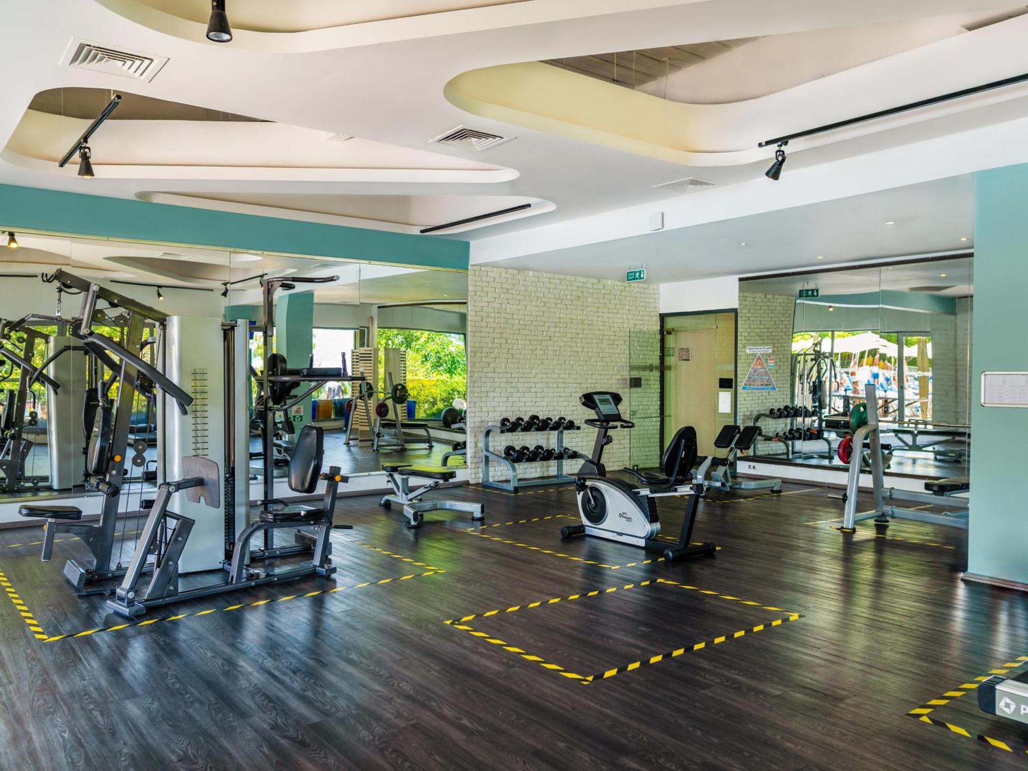 马尔马里斯拉布兰达马雷斯酒店 外观 照片 The gym at the resort
