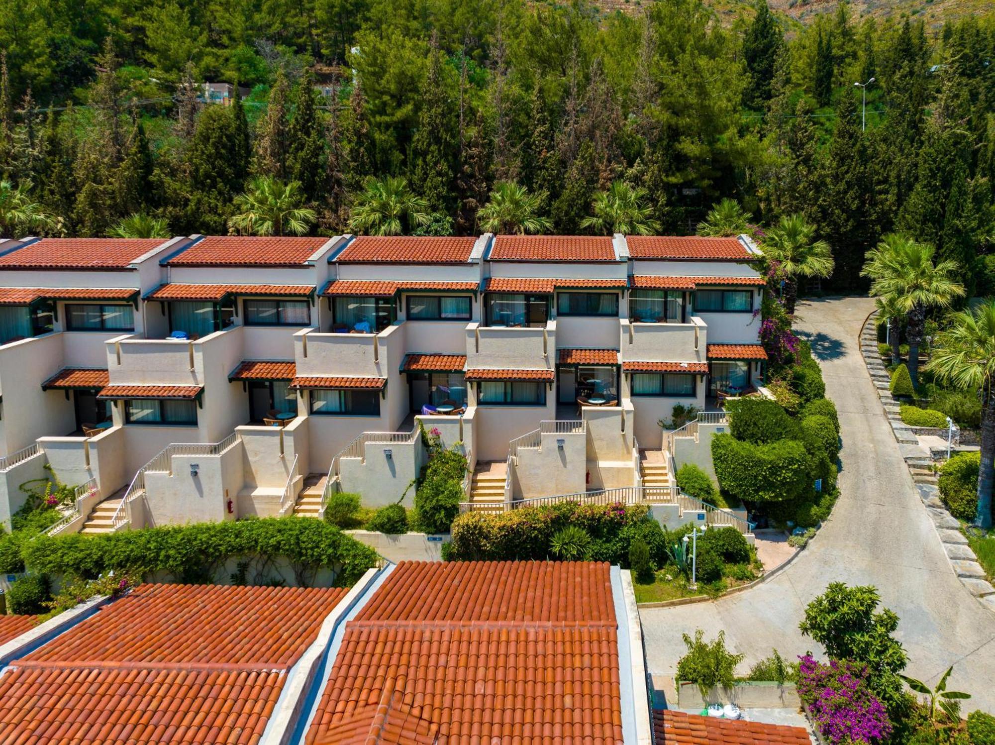 马尔马里斯拉布兰达马雷斯酒店 外观 照片 The Village
