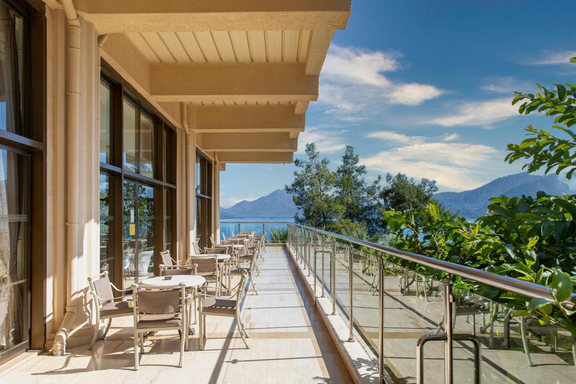 马尔马里斯拉布兰达马雷斯酒店 外观 照片 The Terrace
