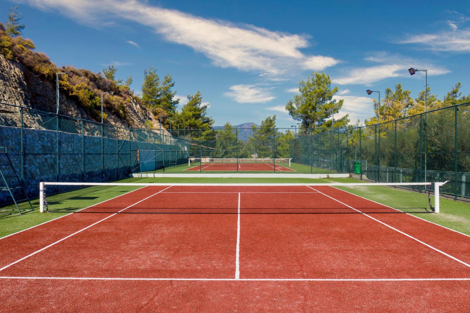 马尔马里斯拉布兰达马雷斯酒店 外观 照片 Tennis court