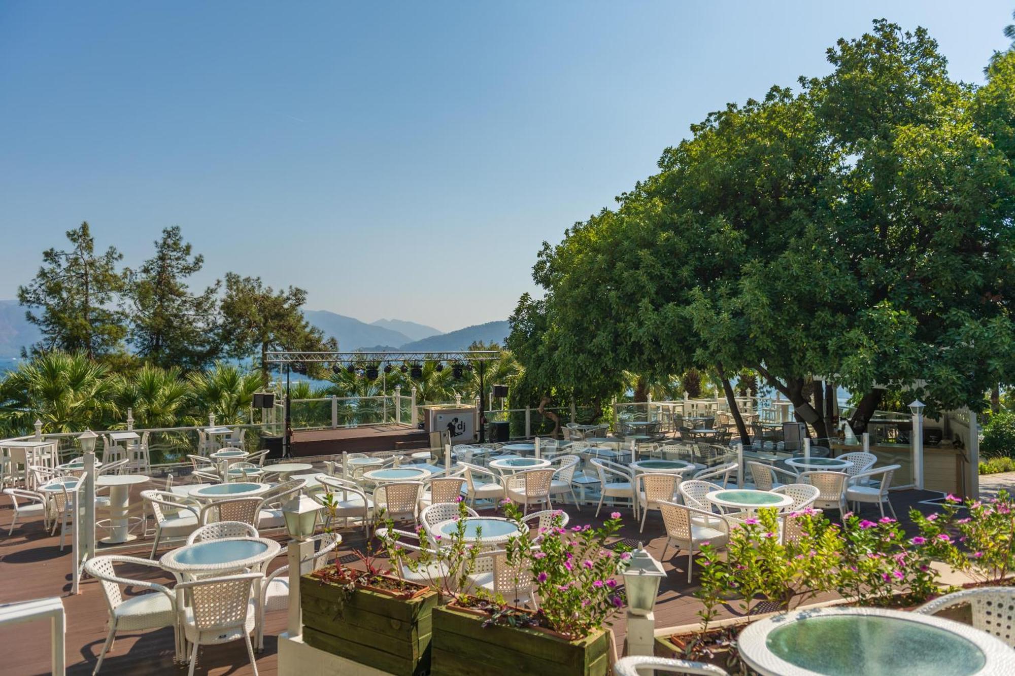 马尔马里斯拉布兰达马雷斯酒店 外观 照片 The Terrace